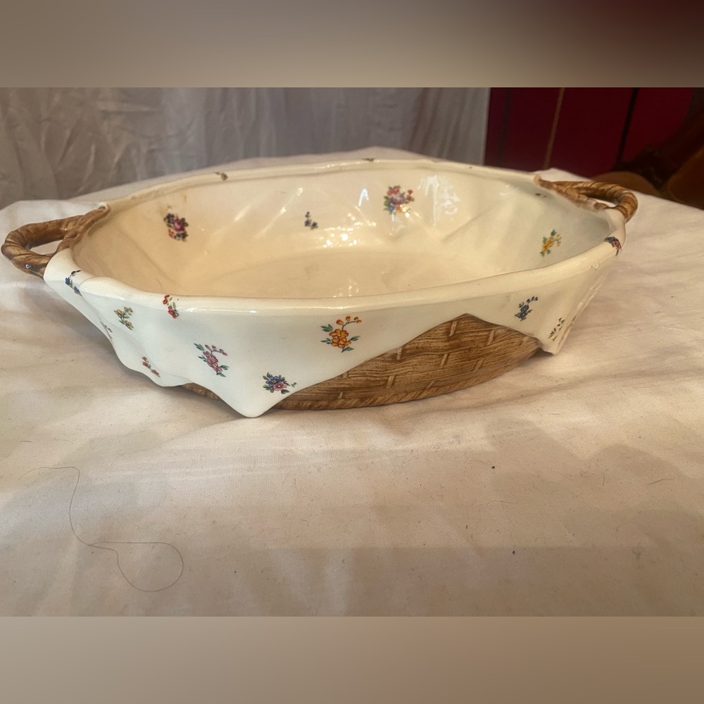 Cottage-core Ceramic Basket, No chips!
